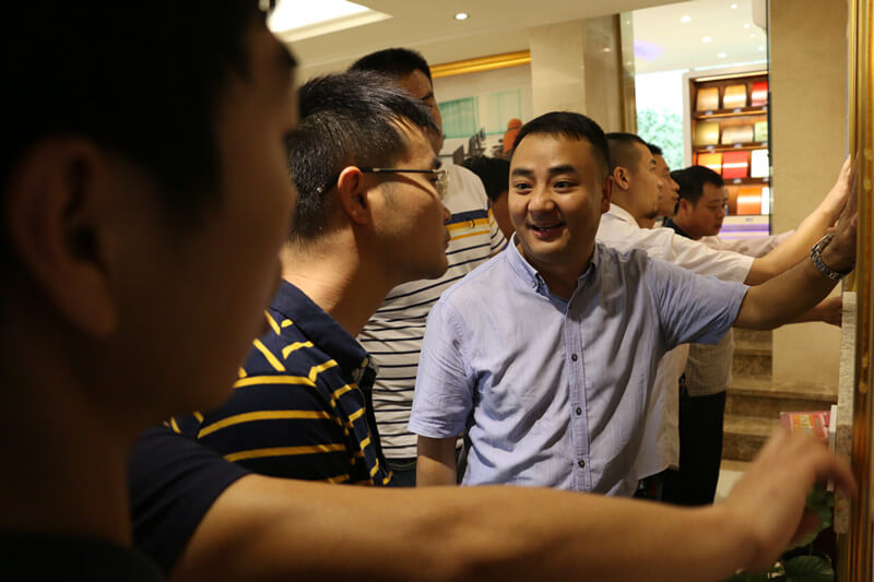 万利官网-不凡成就非凡,相信品牌力量