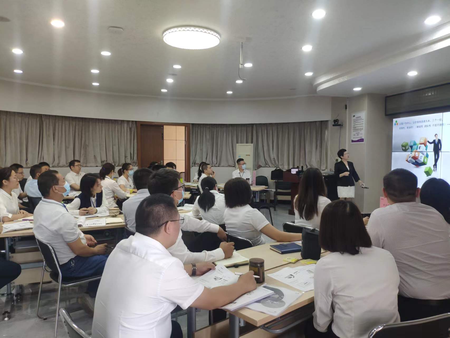 万利官网-不凡成就非凡,相信品牌力量